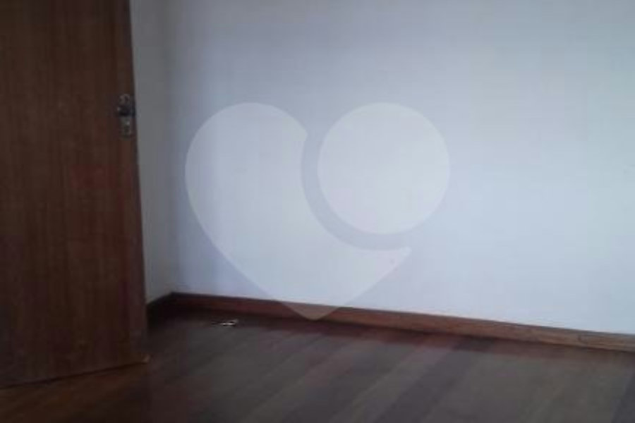 Sobrado à venda com 3 quartos, sendo 1 suíte,  em Vila Pereira Barreto, São Paulo, SP
