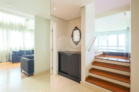 Apartamento à venda com 4 suítes,  em Jardim Paulistano, São Paulo, SP