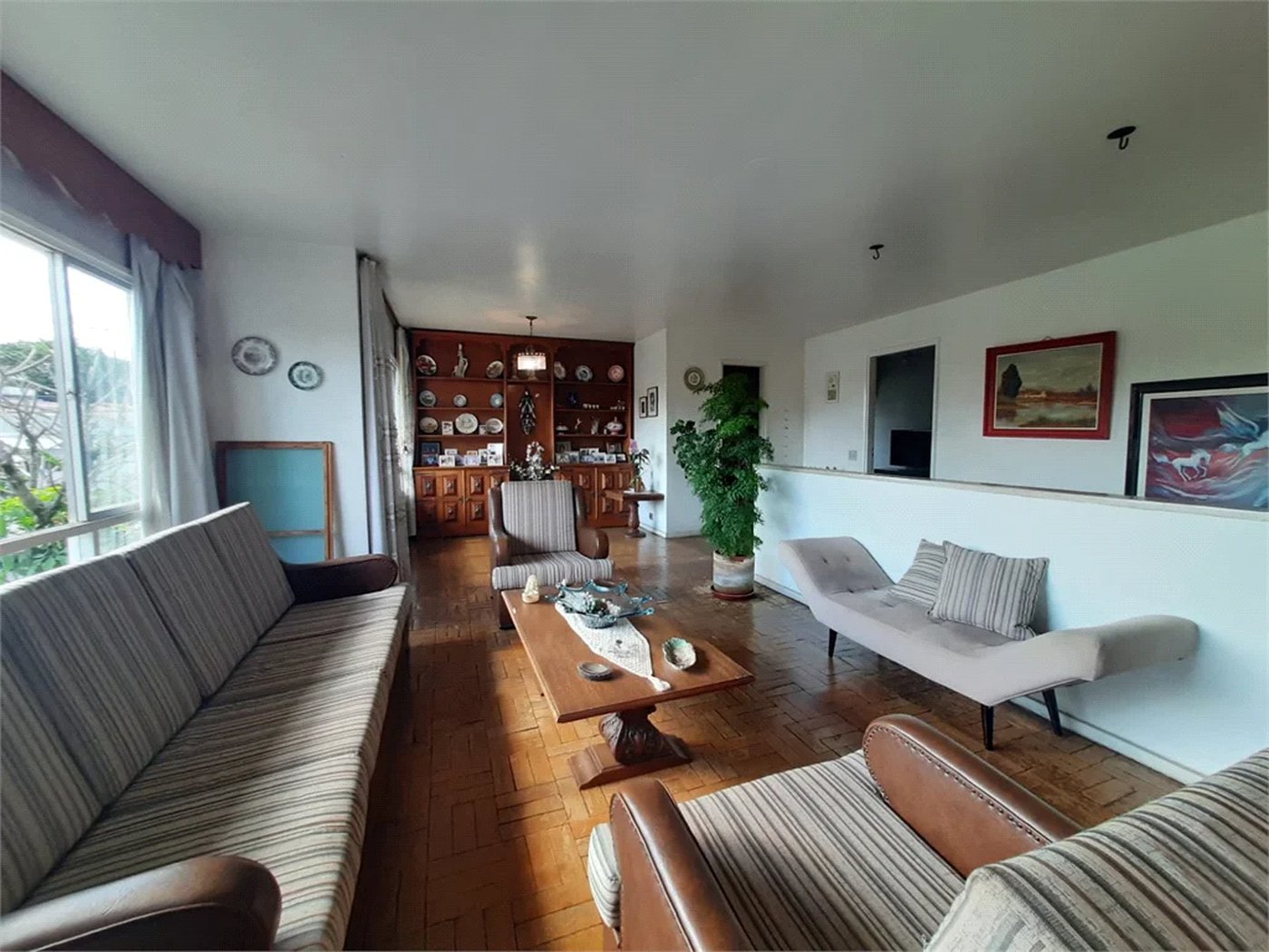 Casa à venda com 4 quartos, sendo 1 suíte, em Parque Continental, São Paulo, SP