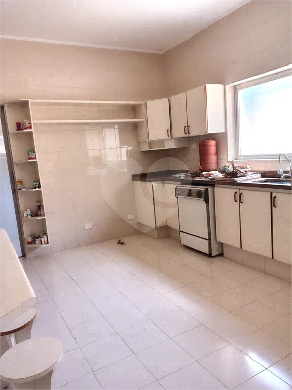 Casa à venda ou para alugar com 5 quartos, sendo 2 suítes, em Jardim Dos Estados, Poços de Caldas - MG
