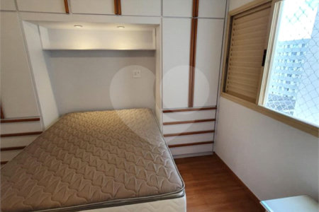 Apartamento à venda com 2 quartos em Vila Uberabinha, São Paulo, SP