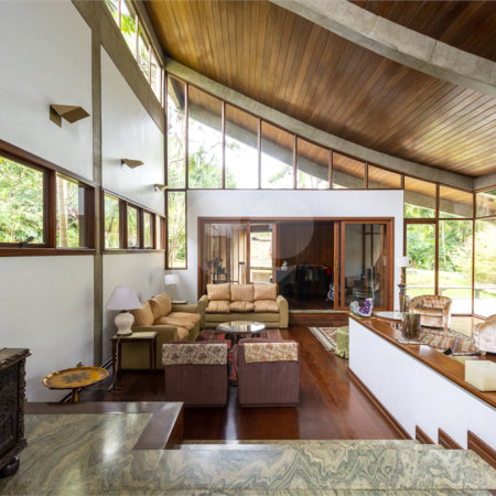 Casa à venda com 3 suítes no condomínio Chácara Flora, São Paulo - SP