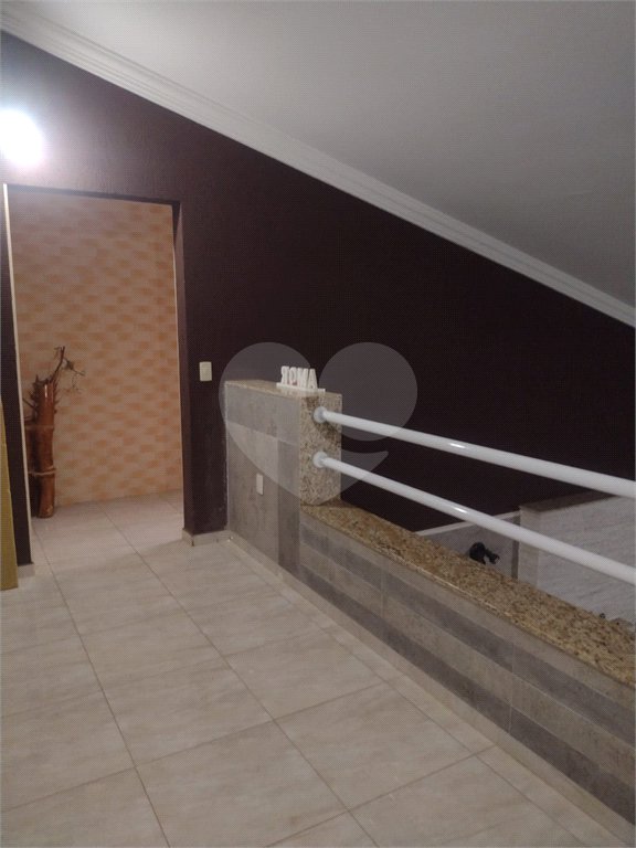 Casa à venda com 3 quartos, sendo 1 suíte, no condomínio Acmti - Colinas do Mosteiro, Terras de Itaici e Recanto dos Pássaros, Indaiatuba - SP