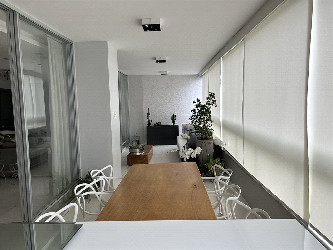 Apartamento à venda ou para alugar com 2 suítes em Água Branca, São Paulo, SP