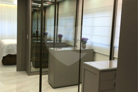 Apartamento para alugar com 3 quartos, sendo 1 suíte, em Jardim Vazani, São Paulo, SP