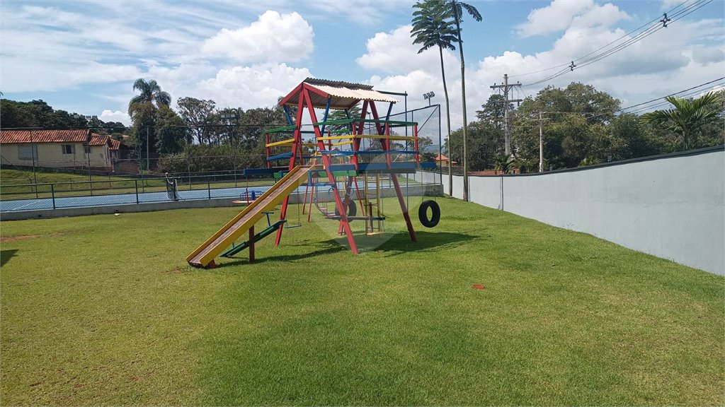 Casa à venda com 3 suítes no condomínio Associação dos Moradores do Loteamento Alto da Floresta, Bom Jesus dos Perdões - SP