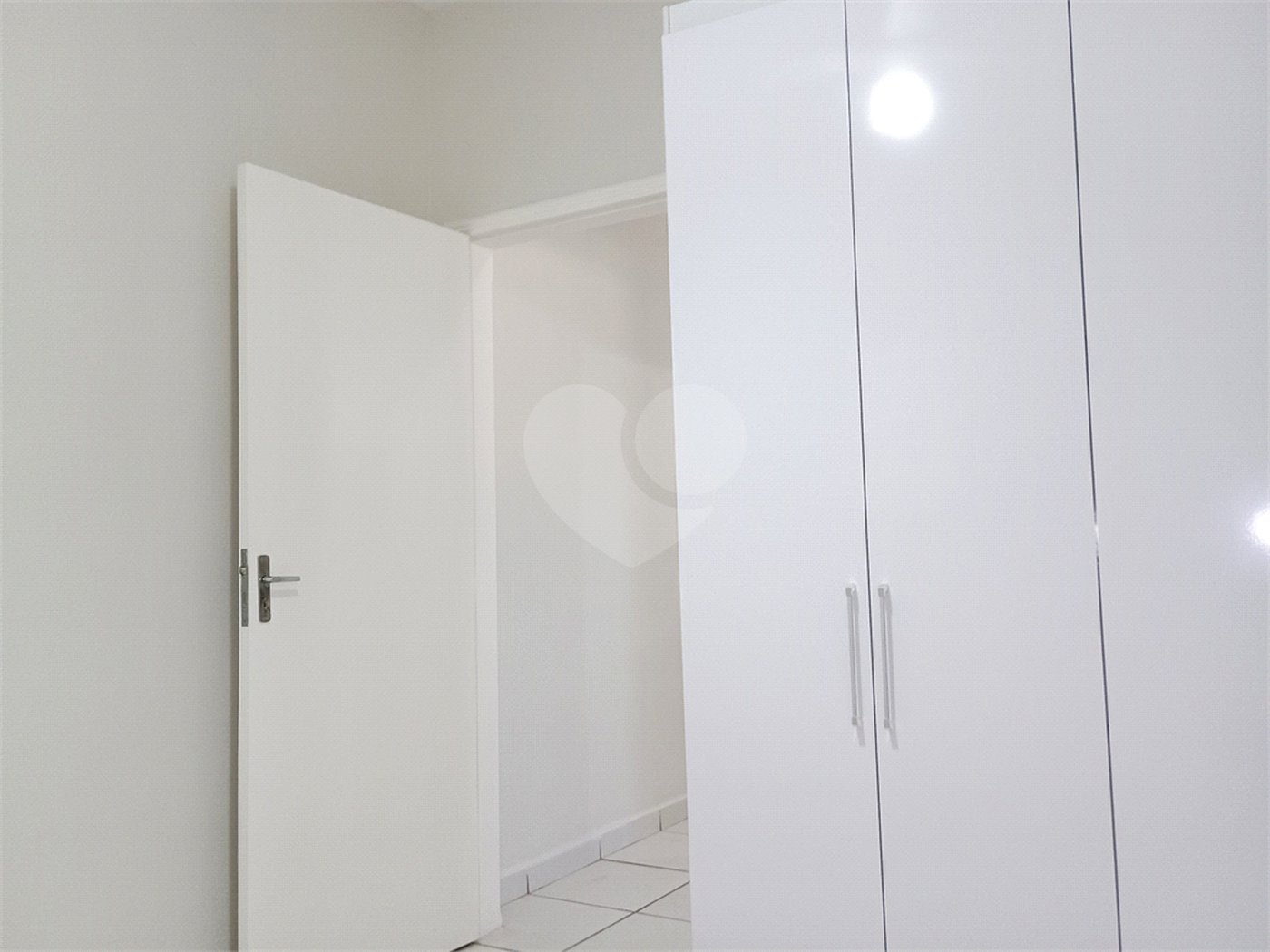 Apartamento à venda com 2 quartos, sendo 1 suíte, em Residencial Flórida, Ribeirão Preto, SP