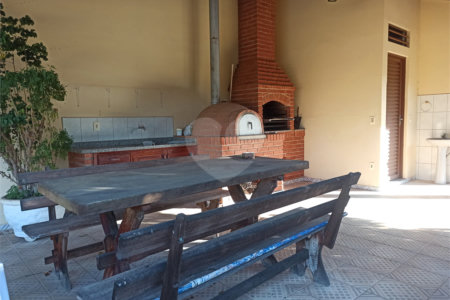 Casa à venda com 3 quartos, sendo 1 suíte, em Vila Esperia Ou Giglio, Atibaia, SP