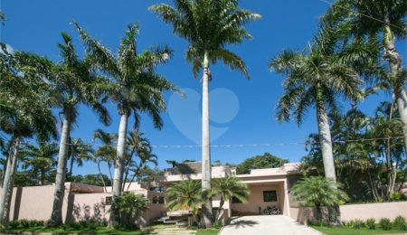 Casa à venda com 6 quartos, sendo 5 suítes,  no condomínio São Joaquim, Vinhedo - SP