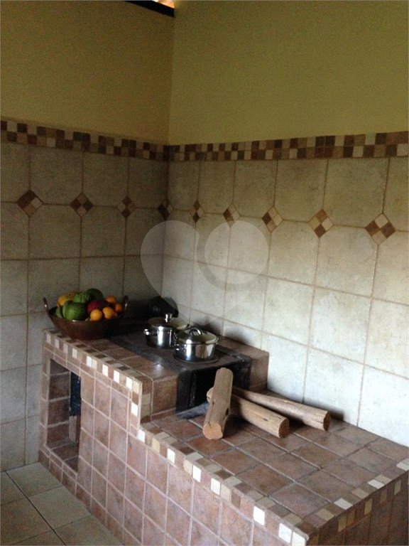 Sítio à venda com 4 quartos, sendo 1 suíte, no Centro, Piracaia, SP