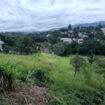 Terreno em Atibaia com 2.090 metros, ótimo para fazer chácara, excelente localização, aceita financiamento