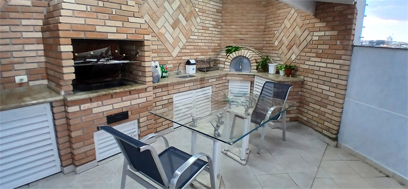 Casa à venda com 4 quartos, sendo 2 suítes, em Jardim Leonor Mendes de Barros, São Paulo, SP