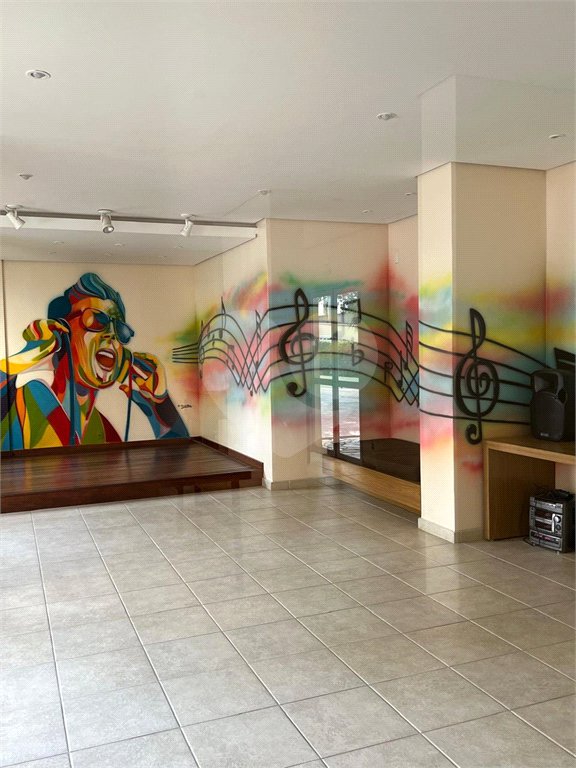 Apartamento à venda com 3 quartos, sendo 1 suíte,  em Parque Reboucas, São Paulo, SP
