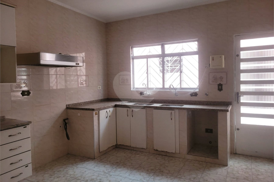 Sobrado à venda com 3 quartos, sendo 1 suíte,  em Vila Ester (zona Norte), São Paulo, SP
