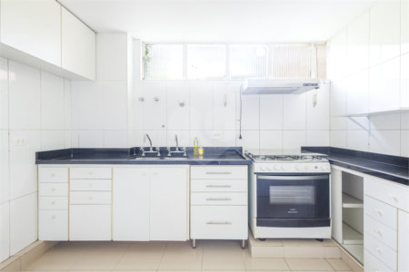 Apartamento à venda com 3 quartos, sendo 1 suíte, em Jardim Europa, São Paulo, SP
