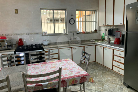 Casa para alugar com 2 quartos em Alvinópolis, Atibaia, SP