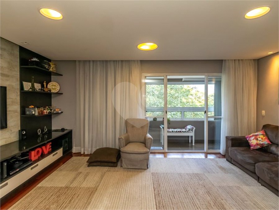 Apartamento à venda com 3 suítes em City América, São Paulo, SP
