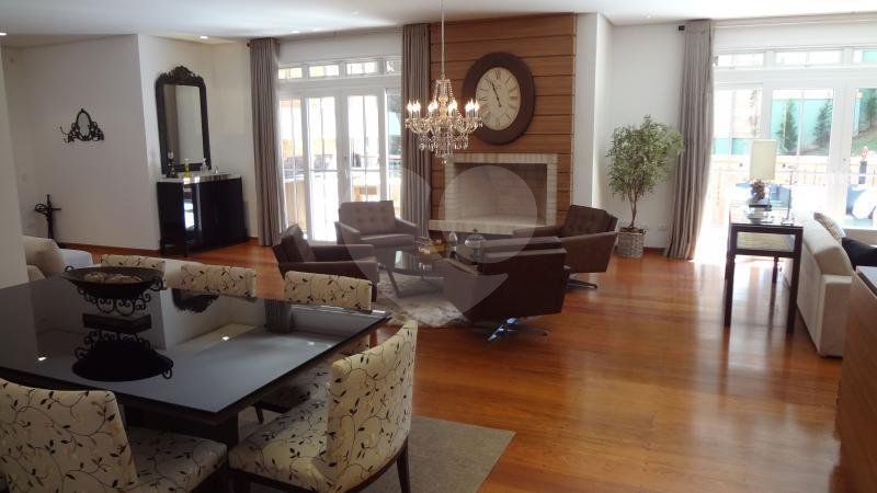 Duplex à venda com 6 suítes no Centro, Campos do Jordão, SP