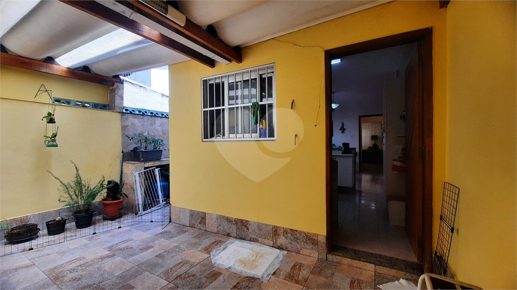 Sobrado à venda com 3 quartos, sendo 1 suíte, em Jardim Marajoara, São Paulo, SP