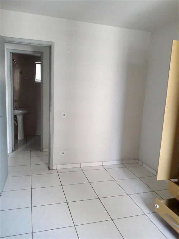 Apartamento à venda com 3 quartos em Vila Suzana, São Paulo, SP