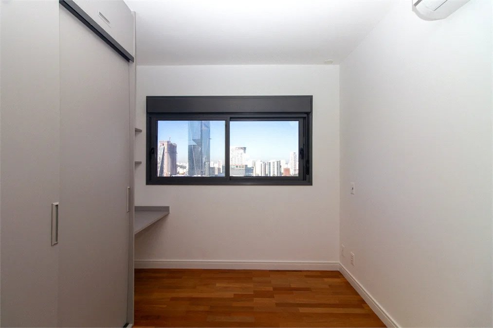 Apartamento à venda ou para alugar com 3 suítes em Jardim Morumbi, São Paulo, SP