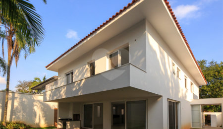 Casa à venda com 5 quartos, sendo 4 suítes,  em Jardim Marajoara, São Paulo, SP