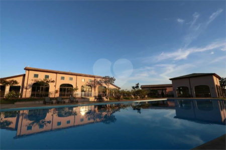 Terreno à venda no condomínio Residencial Campo de Toscana, Vinhedo - SP