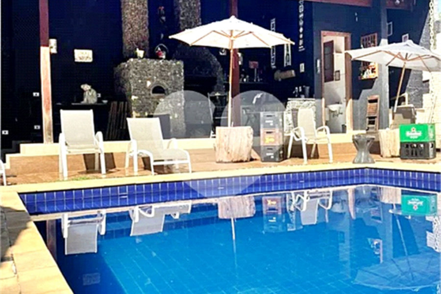 Casa à venda com 4 suítes no condomínio Sausalito, Mairiporã - SP