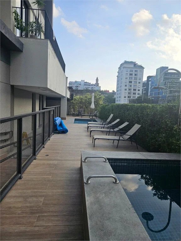 Apartamento à venda com 2 quartos, sendo 1 suíte, em Pinheiros, São Paulo, SP