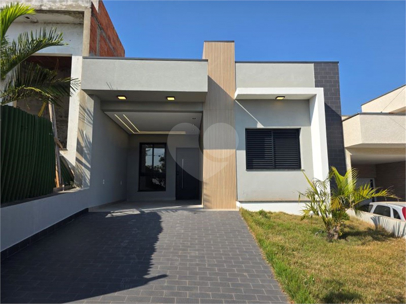 Casa à venda com 3 quartos, sendo 1 suíte,  no condomínio Jardim Residencial Villagio Ipanema I, Sorocaba - SP