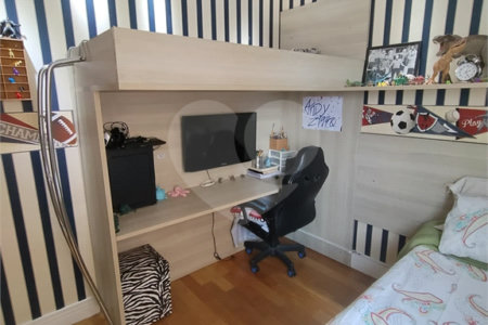 Apartamento à venda com 3 quartos, sendo 1 suíte, em Umuarama, Osasco, SP
