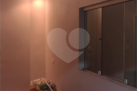 Sobrado à venda com 3 quartos, sendo 1 suíte, em Jardim da Mamãe, Guarulhos, SP