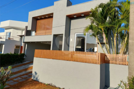 Casa à venda ou para alugar com 3 suítes em Pinheirinho, Vinhedo, SP