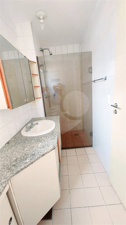 Apartamento à venda com 3 quartos, sendo 1 suíte, em Vila Olímpia, São Paulo, SP