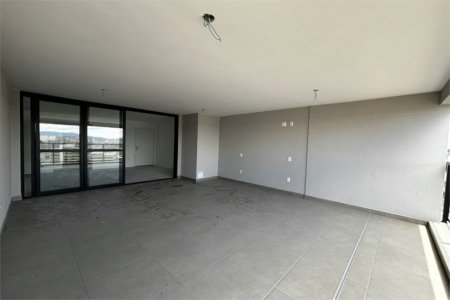 Apartamento à venda com 3 suítes em Vila Romana, São Paulo, SP