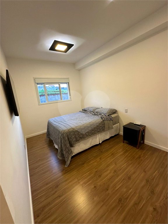 Apartamento à venda com 2 quartos, sendo 1 suíte, em Bairro do Cambará, São Roque, SP