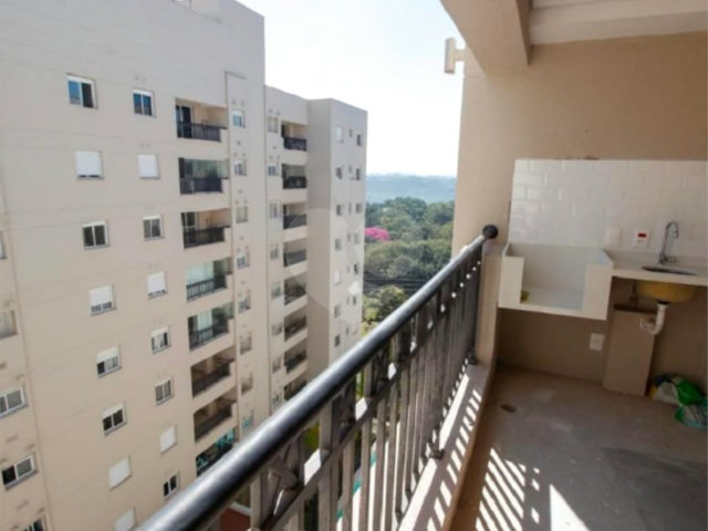 Apartamento à venda com 2 quartos, sendo 1 suíte,  em Morumbi, São Paulo, SP
