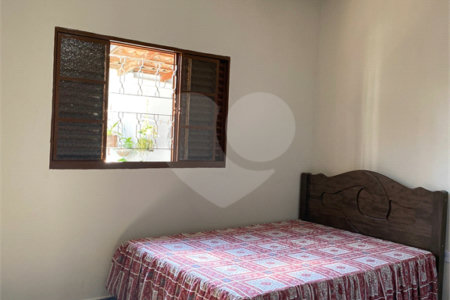Casa à venda com 2 quartos, sendo 1 suíte, no Centro, Araçoiaba da Serra, SP