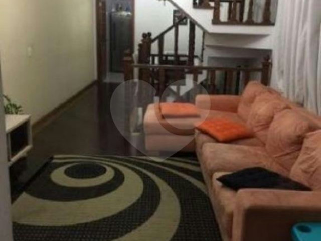 Sobrado à venda com 3 quartos, sendo 1 suíte,  em Tremembé, São Paulo, SP