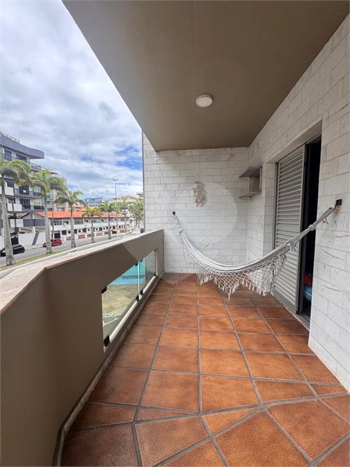 Apartamento à venda com 3 quartos, sendo 1 suíte,  em Vila Nova, Cabo Frio, RJ
