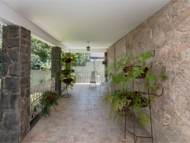 Casa à venda com 4 quartos, sendo 3 suítes,  em Butantã, São Paulo, SP