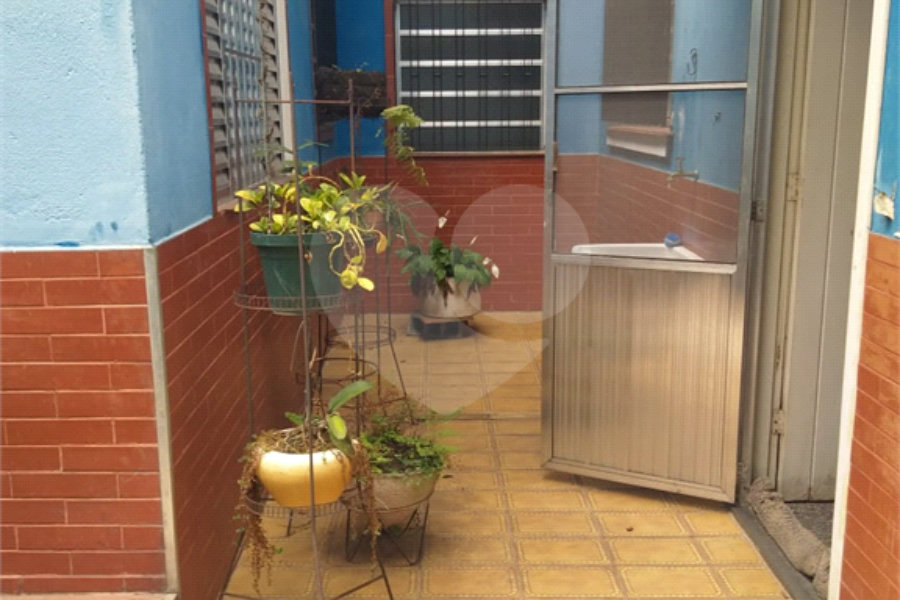 Sobrado à venda com 6 quartos, sendo 1 suíte, em Santana, São Paulo, SP