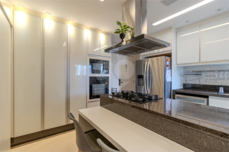 Apartamento à venda com 3 suítes em Vila Mascote, São Paulo, SP
