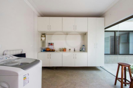 Casa Térrea à venda com 5 suítes em Jardim Marajoara, São Paulo, SP