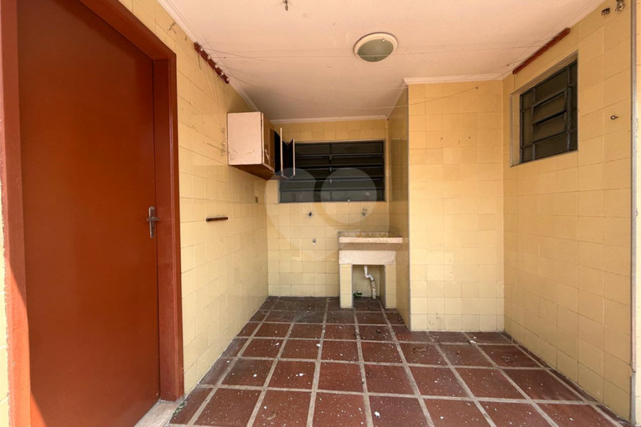 Sobrado à venda com 3 quartos em Horto Florestal, São Paulo, SP
