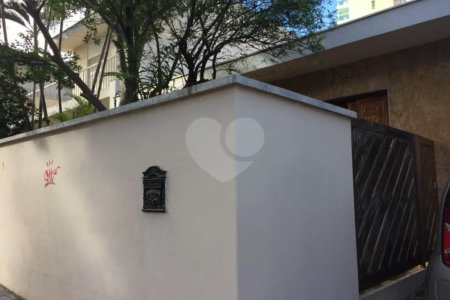 Casa à venda com 3 quartos, sendo 1 suíte, em Santana, São Paulo, SP