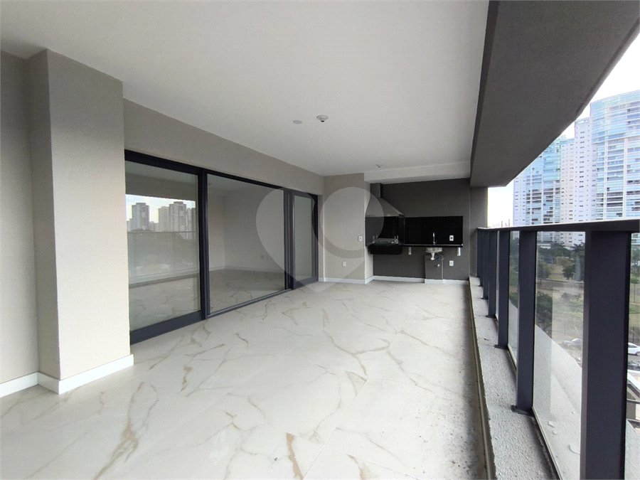 Apartamento à venda ou para alugar com 3 suítes em Água Branca, São Paulo, SP