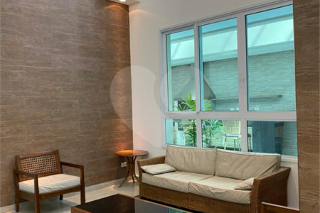 Apartamento à venda com 3 quartos, sendo 1 suíte, em Vila Regente Feijó, São Paulo, SP