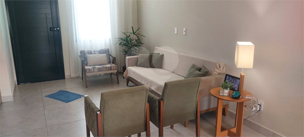 Casa à venda com 3 suítes no condomínio Villaggio Maranello, Vinhedo - SP