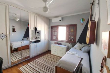 Casa à venda ou para alugar com 3 suítes em Jardim Itália, Itapetininga, SP